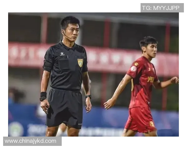 以裁判公正性为核心探讨体育比赛中的裁判角色与影响力